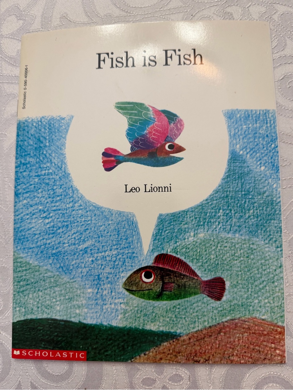 Scholastic Fish is Fish Picture Book - Green, Blue, Pink
